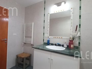 Casa en VENTA en una Planta en  El Ombu
