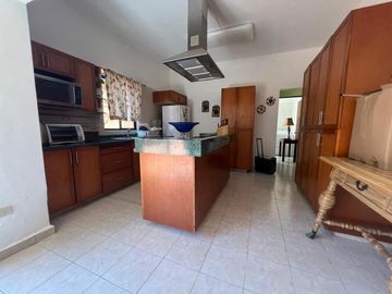Quinta en Venta, El Huajuquito, Santiago
