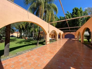 Quinta en Venta, El Huajuquito, Santiago