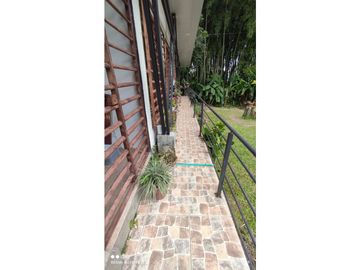 Se Vende Finca entre Quimbaya y Montenegro