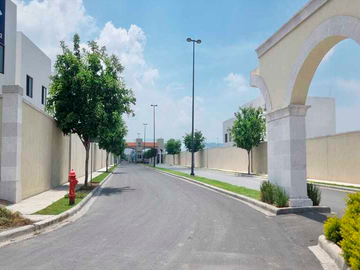 Casa en Venta en Dominio Cumbres, al Poniente de Monterrey
