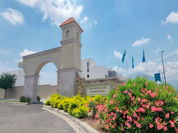 Casa en Venta en Dominio Cumbres, al Poniente de Monterrey