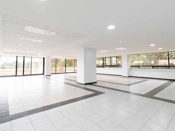 Oficina Renta Santa María Tepepan  9,563 m2