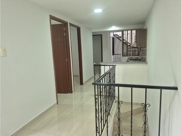 Vendo Casa Bifamiliar en Portales de Birmania, Pereira - Risaralda