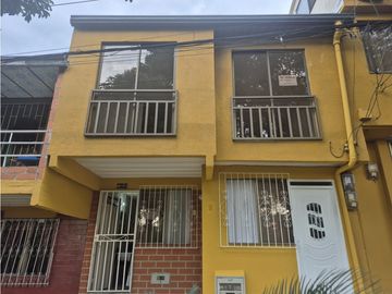 Vendo Casa Bifamiliar en Portales de Birmania, Pereira - Risaralda