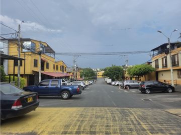 Vendo Casa Bifamiliar en Portales de Birmania, Pereira - Risaralda