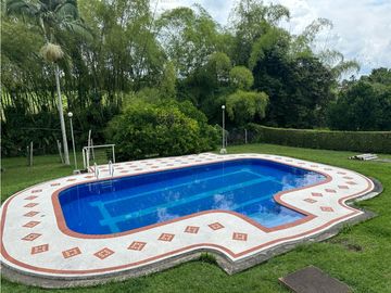 Casa campestre en venta sector Vía Aeropuerto El Edén