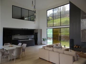vendo casa finca Vía Rionegro San vicente Ferrer unidad cerrada