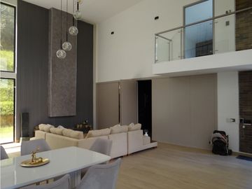 vendo casa finca Vía Rionegro San vicente Ferrer unidad cerrada