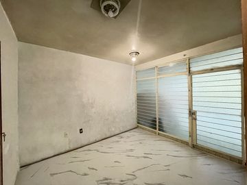 VENTA DE CASA PARA REMODELAR, A 10 MIN. DEL AEROPUERTO, GUSTAVO A MADERO