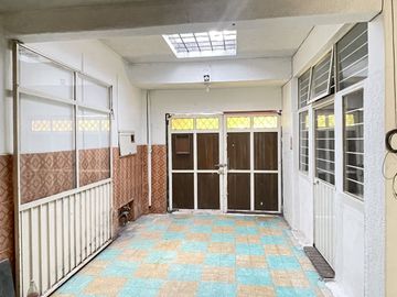 VENTA DE CASA PARA REMODELAR, A 10 MIN. DEL AEROPUERTO, GUSTAVO A MADERO
