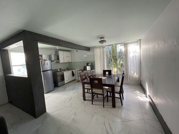 VENTA DE CASA PARA REMODELAR, A 10 MIN. DEL AEROPUERTO, GUSTAVO A MADERO