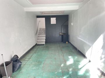 VENTA DE CASA PARA REMODELAR, A 10 MIN. DEL AEROPUERTO, GUSTAVO A MADERO