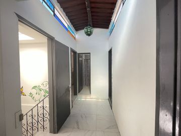 VENTA DE CASA PARA REMODELAR, A 10 MIN. DEL AEROPUERTO, GUSTAVO A MADERO