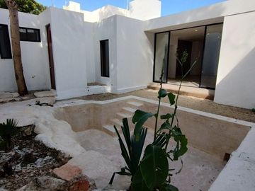 CASA EN VENTA DE 1 PISO EN CHOLUL MERIDA ENTREGA INMEDIATA