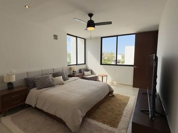 Casa en venta Nueva en privada, Amueblada y equipada en Conkal Yucatán