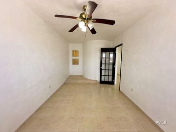 Venta de casa sobre avenida 50 en Francisco de Montejo en Mérida Yucatán