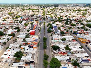 Venta de casa sobre avenida 50 en Francisco de Montejo en Mérida Yucatán