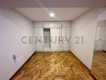 Alquilo Departamento Dúplex 143m2 cerca a Loma Amarilla en Surco.