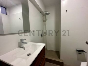 Alquilo Departamento Dúplex 143m2 cerca a Loma Amarilla en Surco.