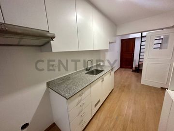 Alquilo Departamento Dúplex 143m2 cerca a Loma Amarilla en Surco.