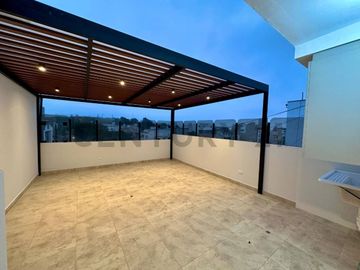 Alquilo Departamento Dúplex 143m2 cerca a Loma Amarilla en Surco.