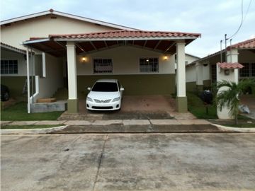 SE VENDE - SE ALQUILA Residencial Altos del Campo en La Chorrera.