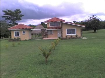 Venta de Terreno en Punta Barco - Complejo privado 