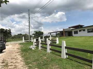 Venta de Terreno en Punta Barco - Complejo privado 
