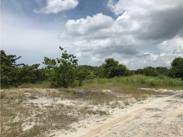 Venta de Terreno en Punta Barco - Complejo privado 