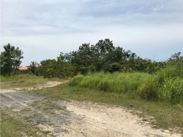 Venta de Terreno en Punta Barco - Complejo privado 