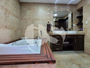 PENTHOUSE DE VENTA SECTOR COLEGIO BILINGUE, CUENCA