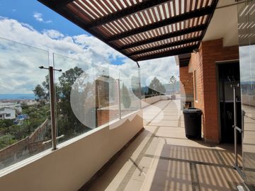 PENTHOUSE DE VENTA SECTOR COLEGIO BILINGUE, CUENCA