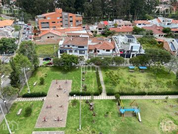 PENTHOUSE DE VENTA SECTOR COLEGIO BILINGUE, CUENCA