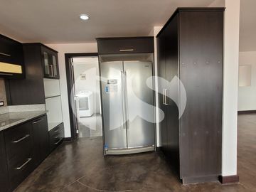 DEPARTAMENTO EN VENTA SECTOR PUERTAS DEL SOL, CUENCA