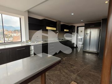 DEPARTAMENTO EN VENTA SECTOR PUERTAS DEL SOL, CUENCA