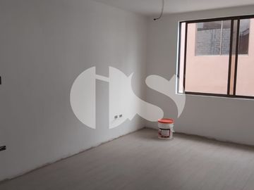 CASA EN VENTA SECTOR LOS CEREZOS, CUENCA