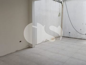 CASA EN VENTA SECTOR LOS CEREZOS, CUENCA