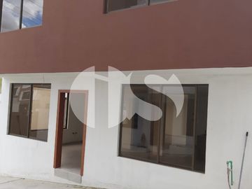 CASA EN VENTA SECTOR LOS CEREZOS, CUENCA
