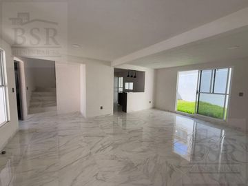 CASA EN VENTA EN CAPULTITLAN TOLUCA