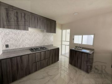 CASA EN VENTA EN CAPULTITLAN TOLUCA