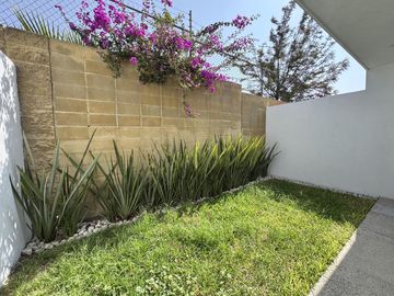 CASA EN VENTA EN FRACCIONAMIENTO CORTIJO SAN DIEGO, ZONA SAN PEDRO CHOLULA