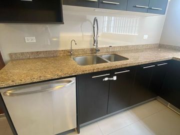 Vendo o Rento departamento en Sierra del Moral