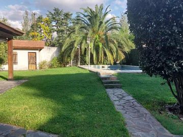 Chalet en venta en Parque Leloir
