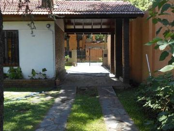 Chalet en venta en Parque Leloir