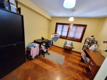 CASA 5 AMBIENTES HAEDO NORTE MORON APTO CREDITO