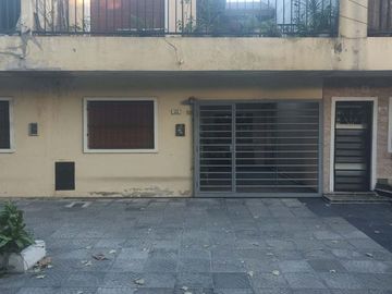 Venta Casa dúplex cochera 3 de febrero A/ Credito