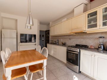 Venta Casa PH 4 amb - Villa Luzuriaga - Cochera