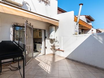 Venta Casa PH 4 amb - Villa Luzuriaga - Cochera