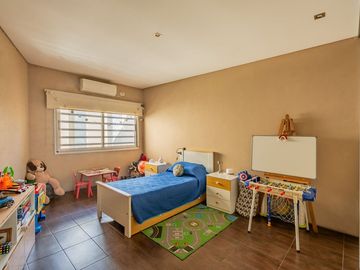 VENTA PH 3 AMB C/ COCHERA-PATIO INTERNO AVELLANEDA